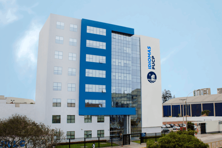 CLASES PRESENCIALES 15 16 Idiomas PUCP